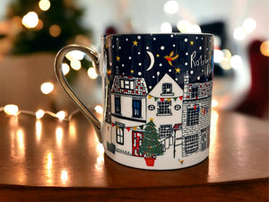 
                  
                    Load image into Gallery viewer, Bone China Robin Hood&amp;#39;s Bay Christmas Cottages Mug
                  
                